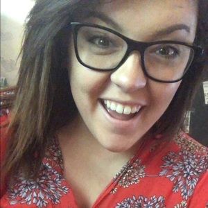 Meet your Posher, Tayler